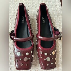 NEW Cider Burgundy Studded Women's Shoes SIZE 7